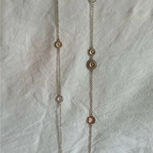 Daisy and Gem Necklace - Women’s Jewelry, 19.5 Inches Long, Gold